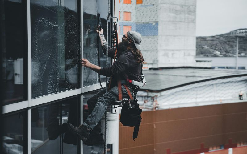 Lợi ích khi sử dụng dịch vụ vệ sinh công nghiệp